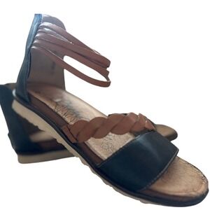 Remounted Leather Strap Sandals, Womens size 37